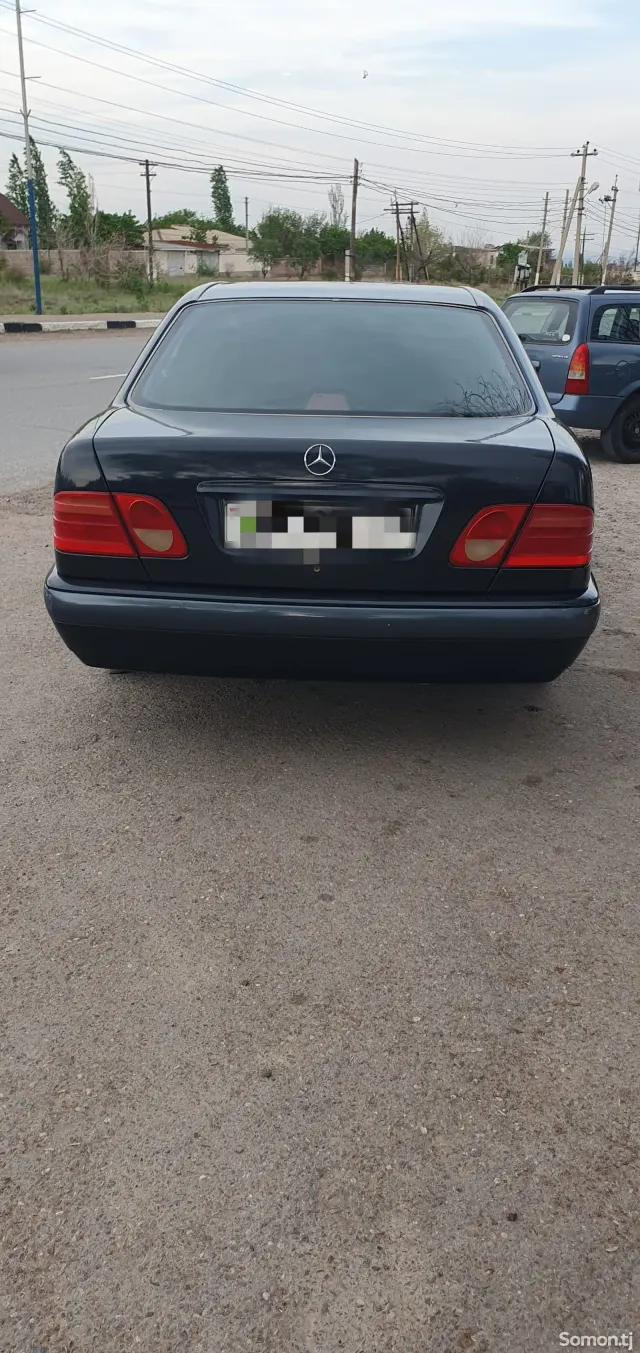 Mercedes-Benz C class 1997 · 2.3 MT