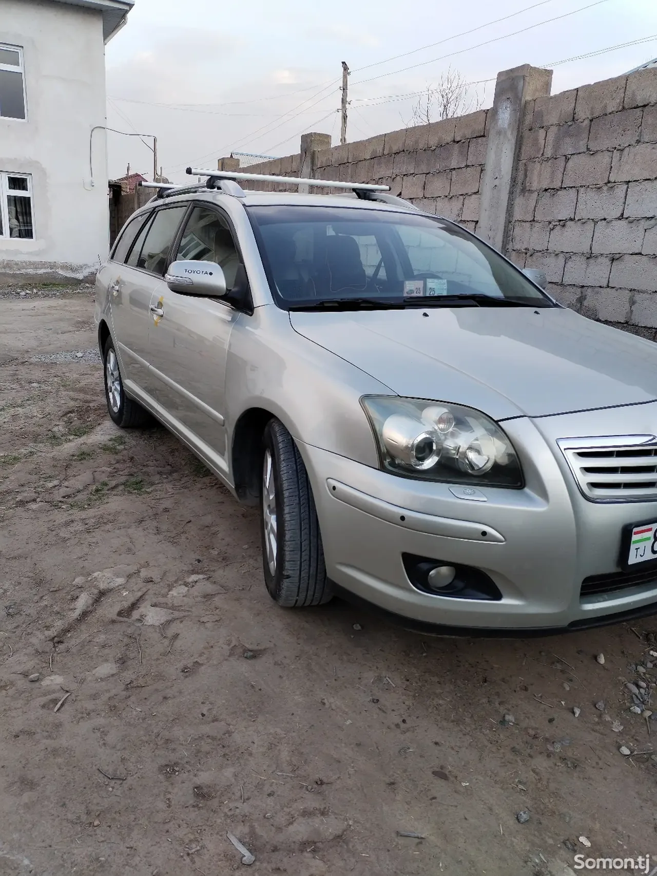 Toyota Avensis 2008 · 2.0 MT