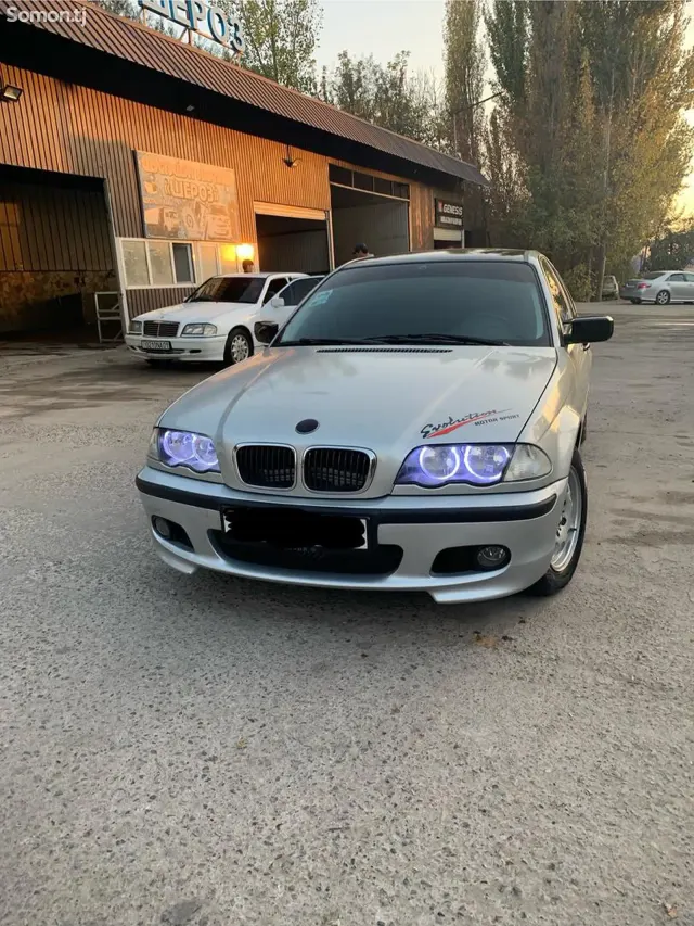 BMW 3 series 2000 · 1.8 MT