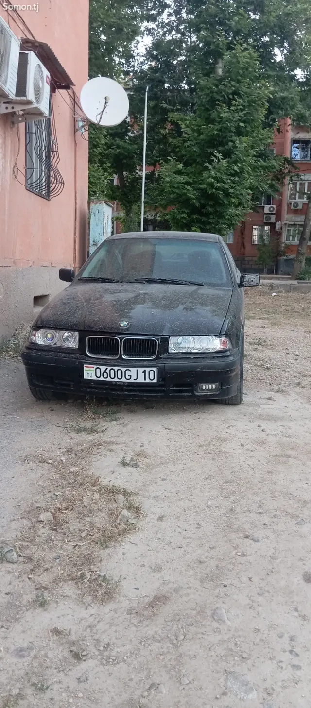 BMW 3 series 1998 · 1.8 MT