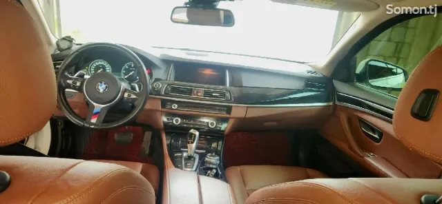BMW 5 series 2015 · 2.0 AT