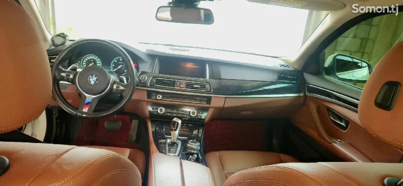 BMW 5 series 2015 · 2.0 AT