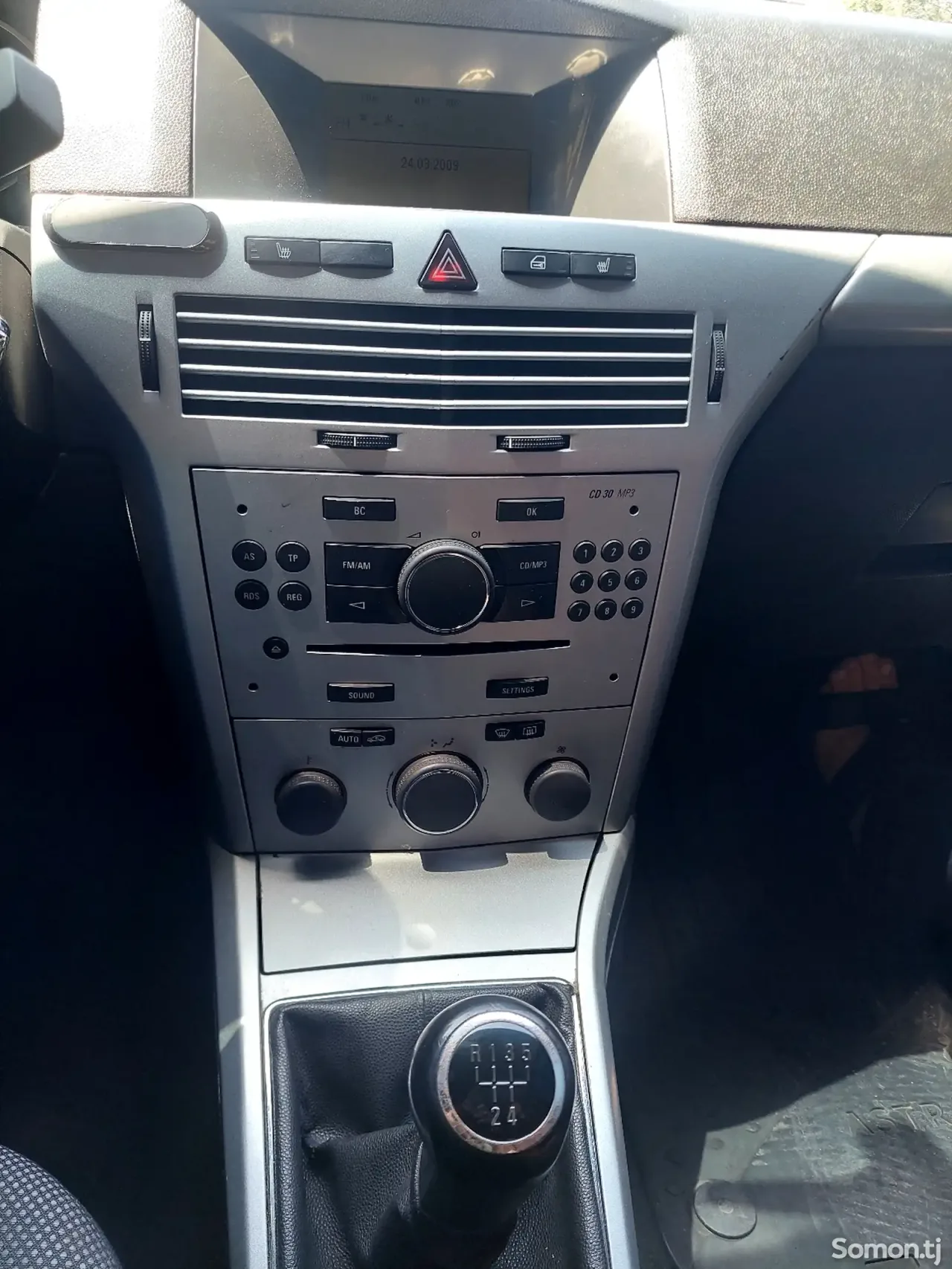 Opel Astra H 2009 · 1.4 MT