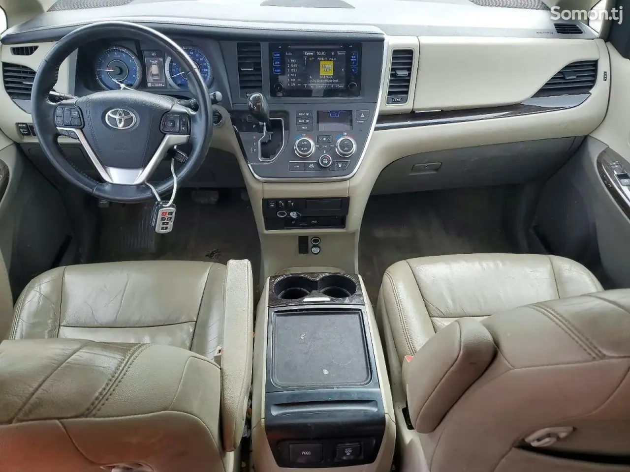 Toyota Sienna 2015 · 3.5 AT