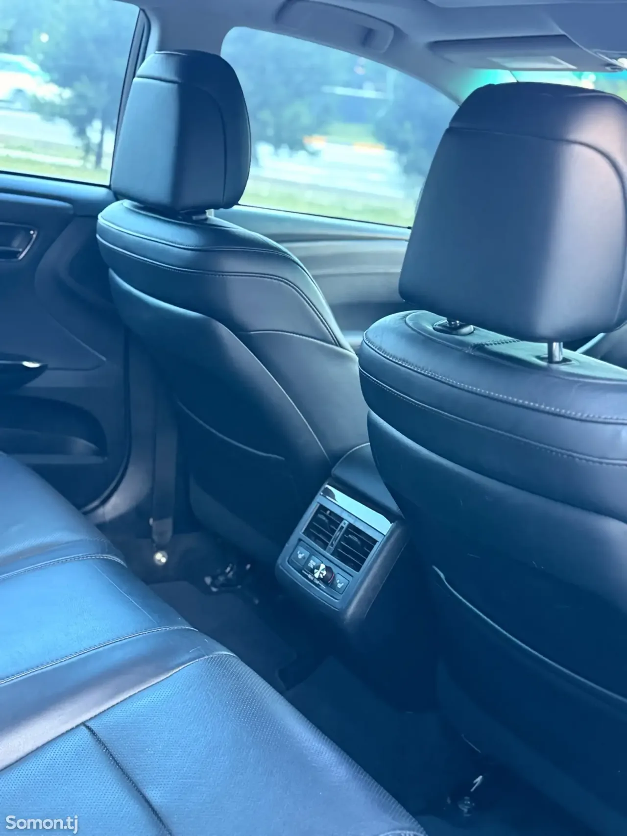 Toyota Avalon 2015 · 2.5 AT