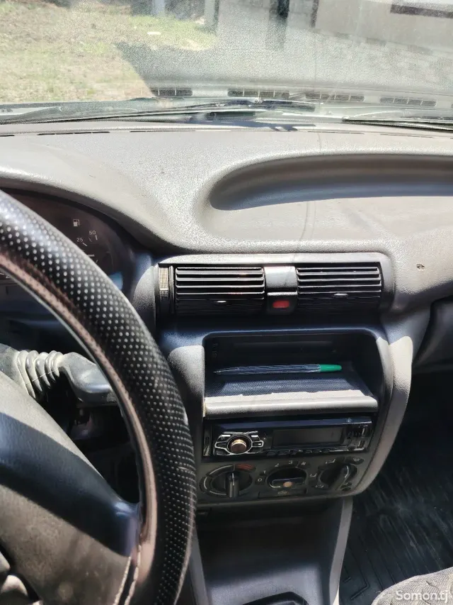Opel Astra F 1994 · 1.6 MT