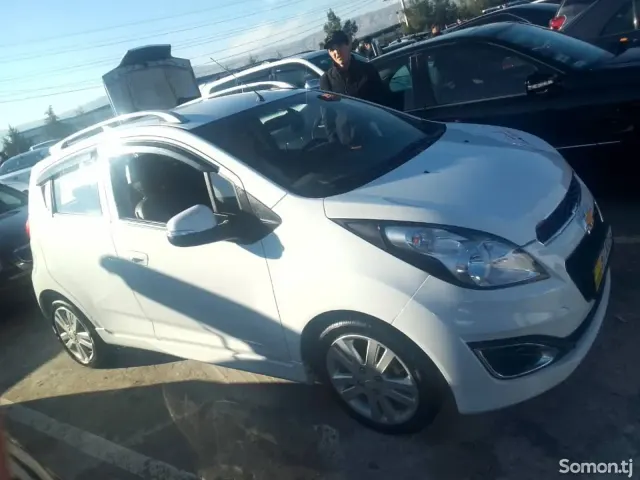 Chevrolet Spark 2014 · 5.4 AT