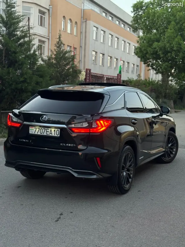 Lexus RX series 2017 · 4.5 AT