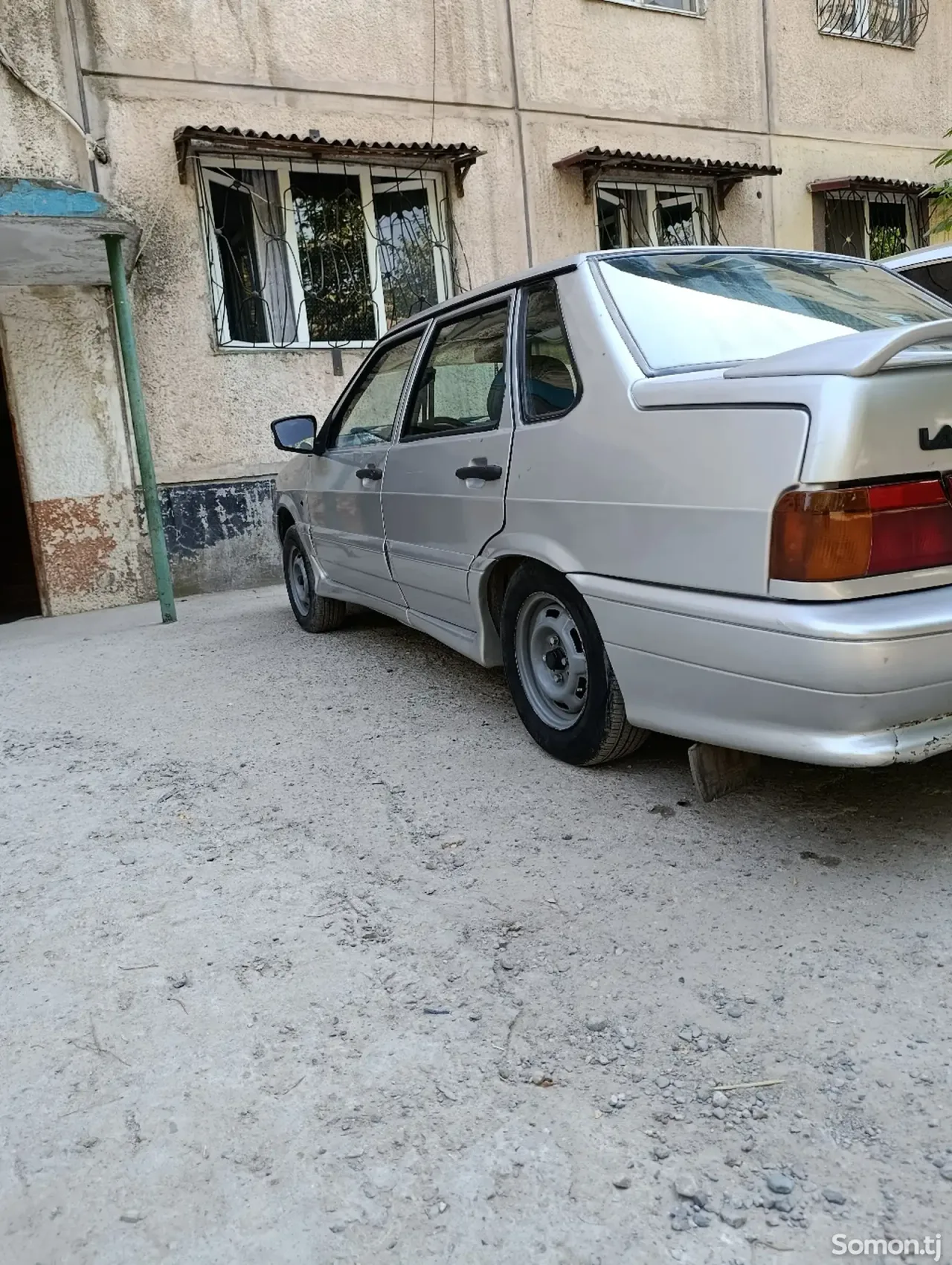 Lada (ВАЗ) 2115 2004 · 1.6 MT