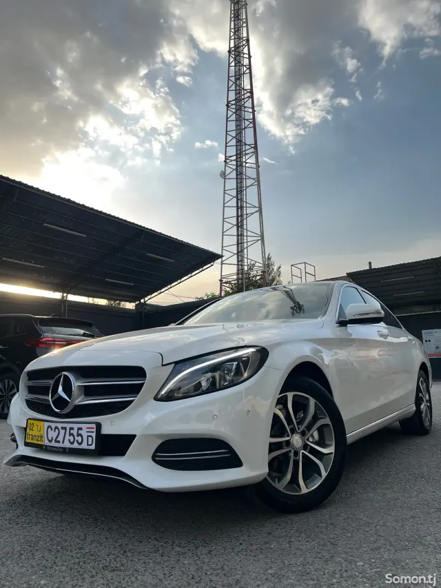 Mercedes-Benz C class 2015 · 2.0 AT