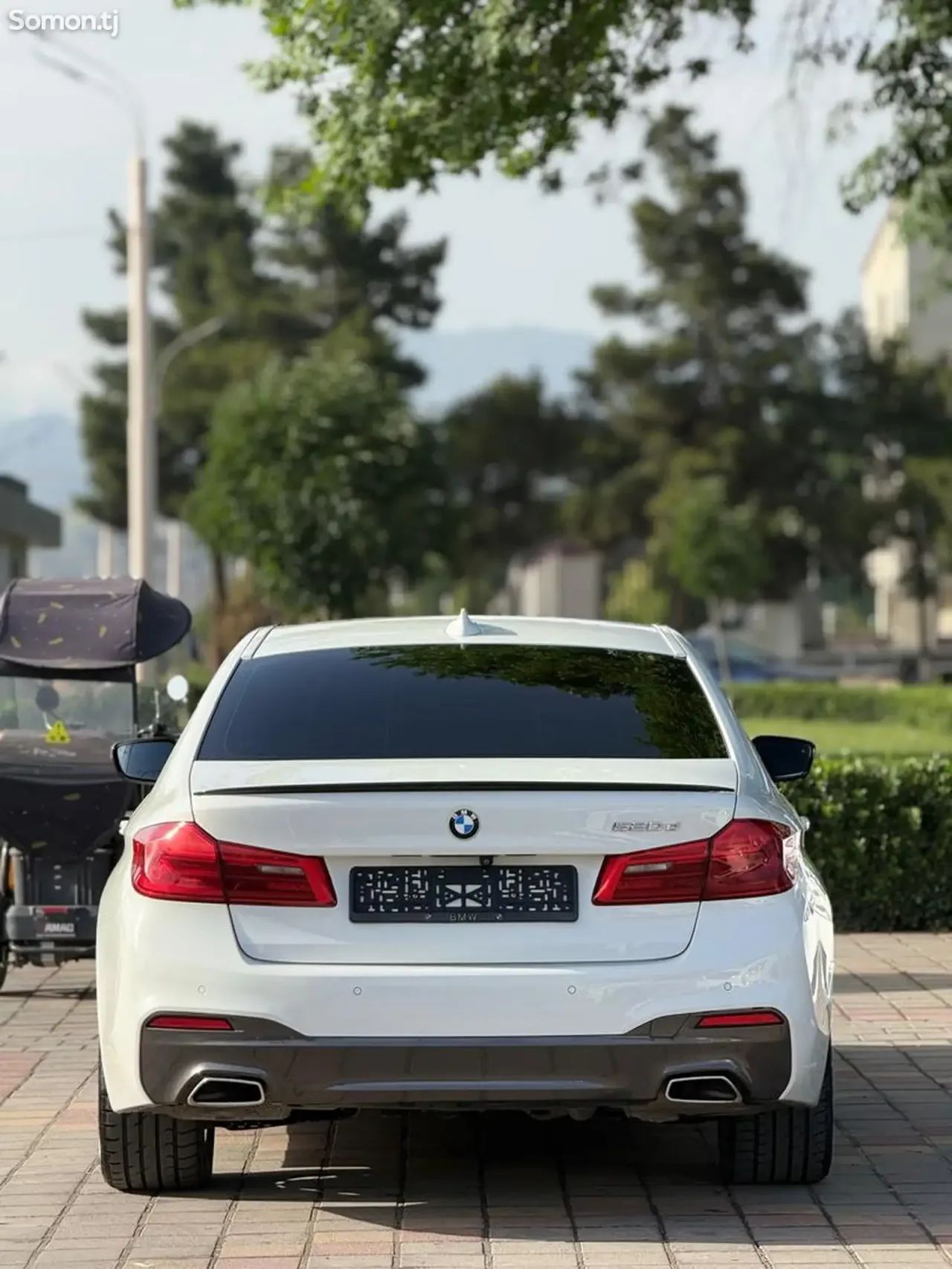 BMW 5 series 2018 · 2.0 AT