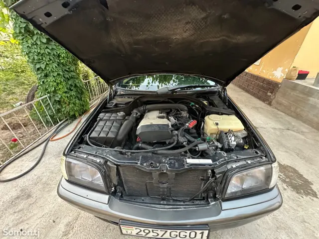 Mercedes-Benz C class 1999 · 1.8 MT