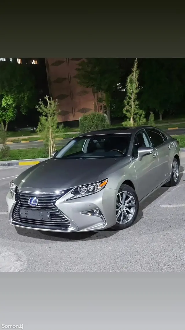 Lexus ES series 2016 · 3.0 AT