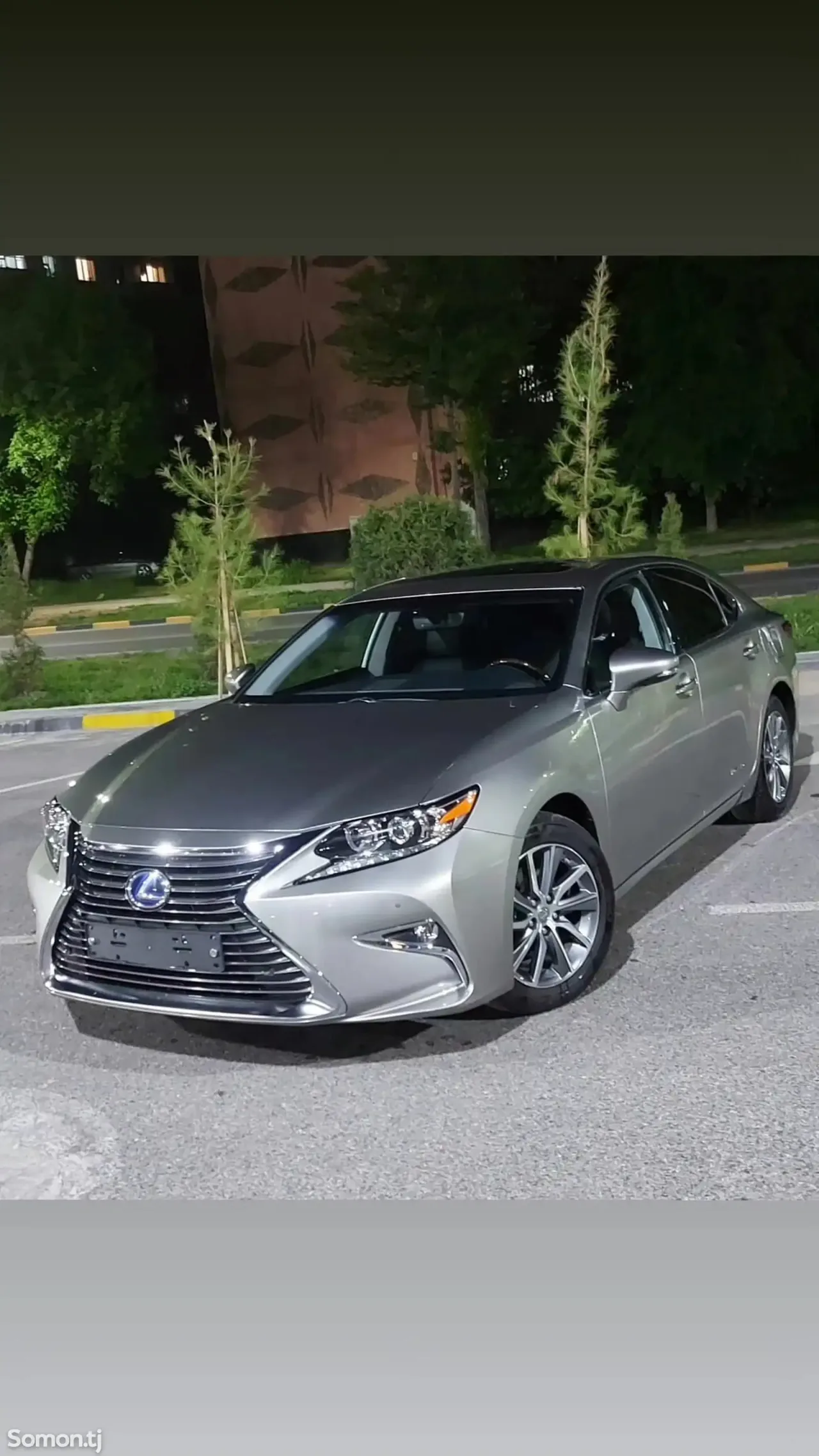 Lexus ES series 2016 · 3.0 AT
