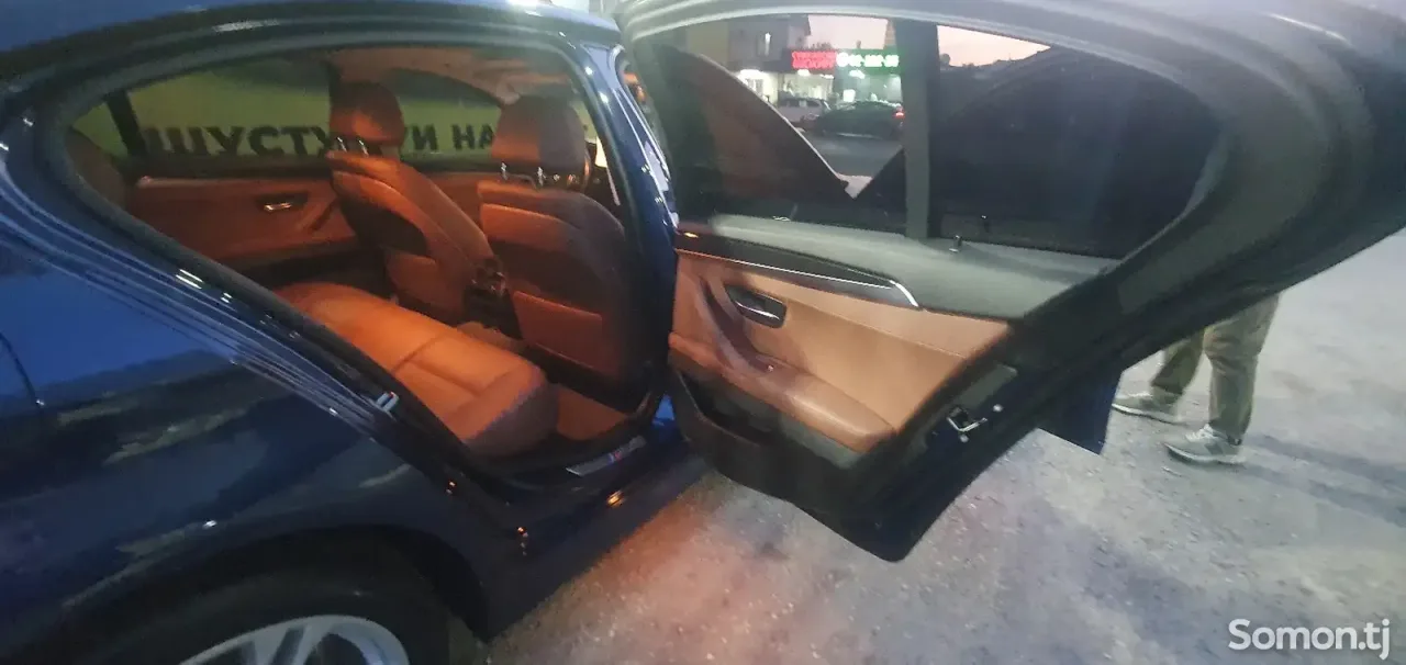 BMW 5 series 2016 · 2.0 AT