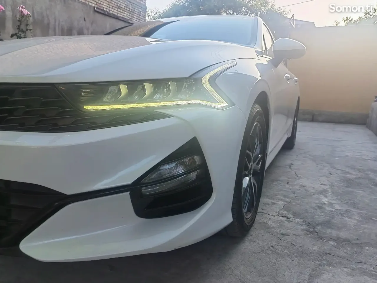 Kia K5 2021 · 2.0 AT