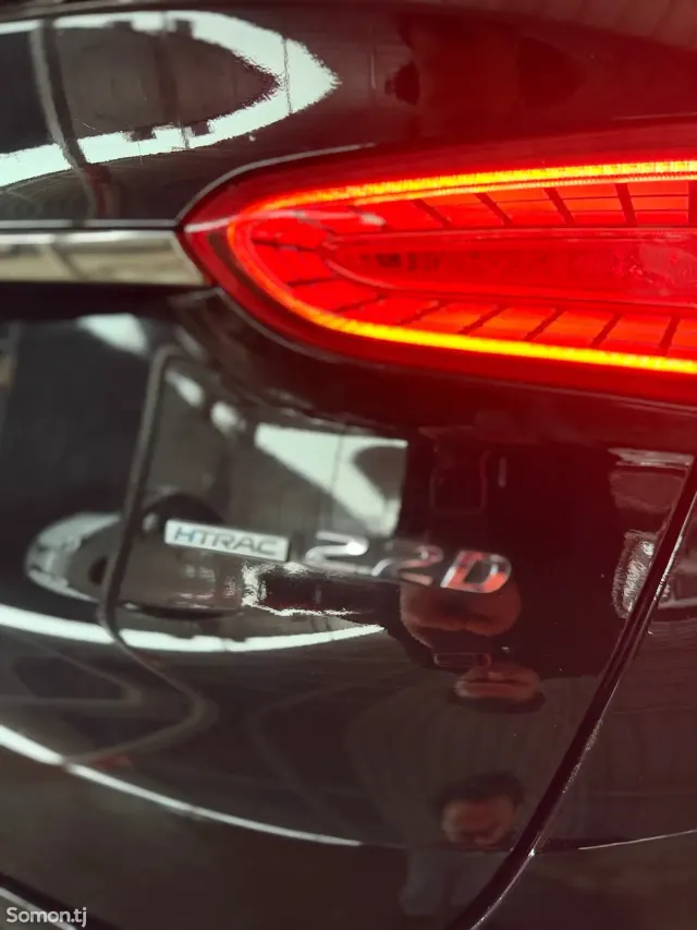 Hyundai Santa Fe 2019 · 2.2 AT