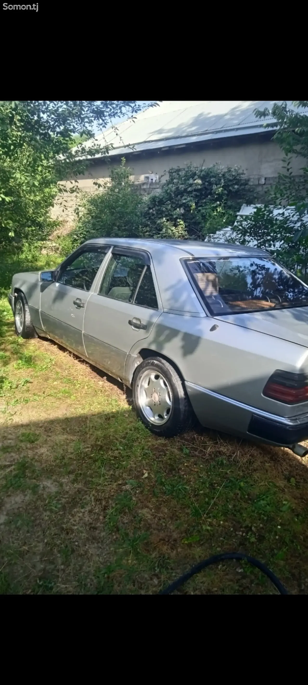 Mercedes-Benz W124 1992 · 2.0 MT