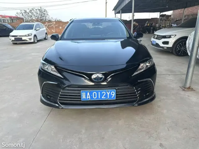 Toyota Camry 2021 · 2.5 AT