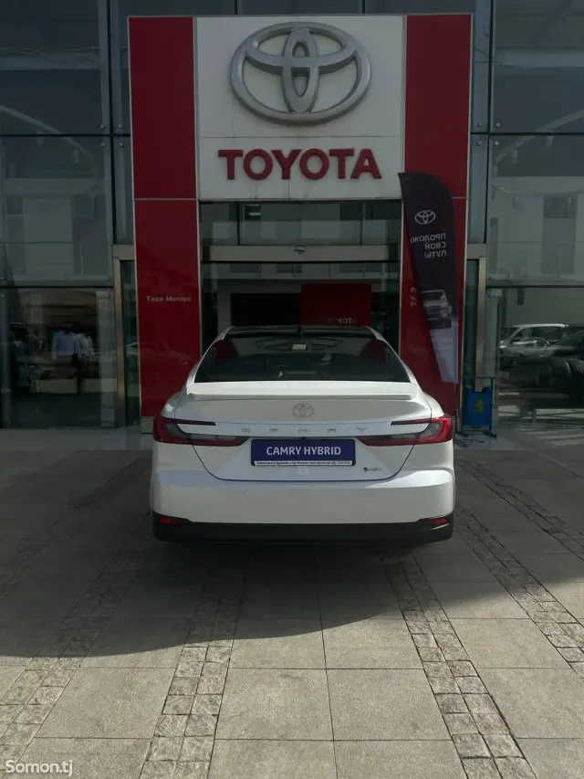 Toyota Camry 2025 · 2.5 AT