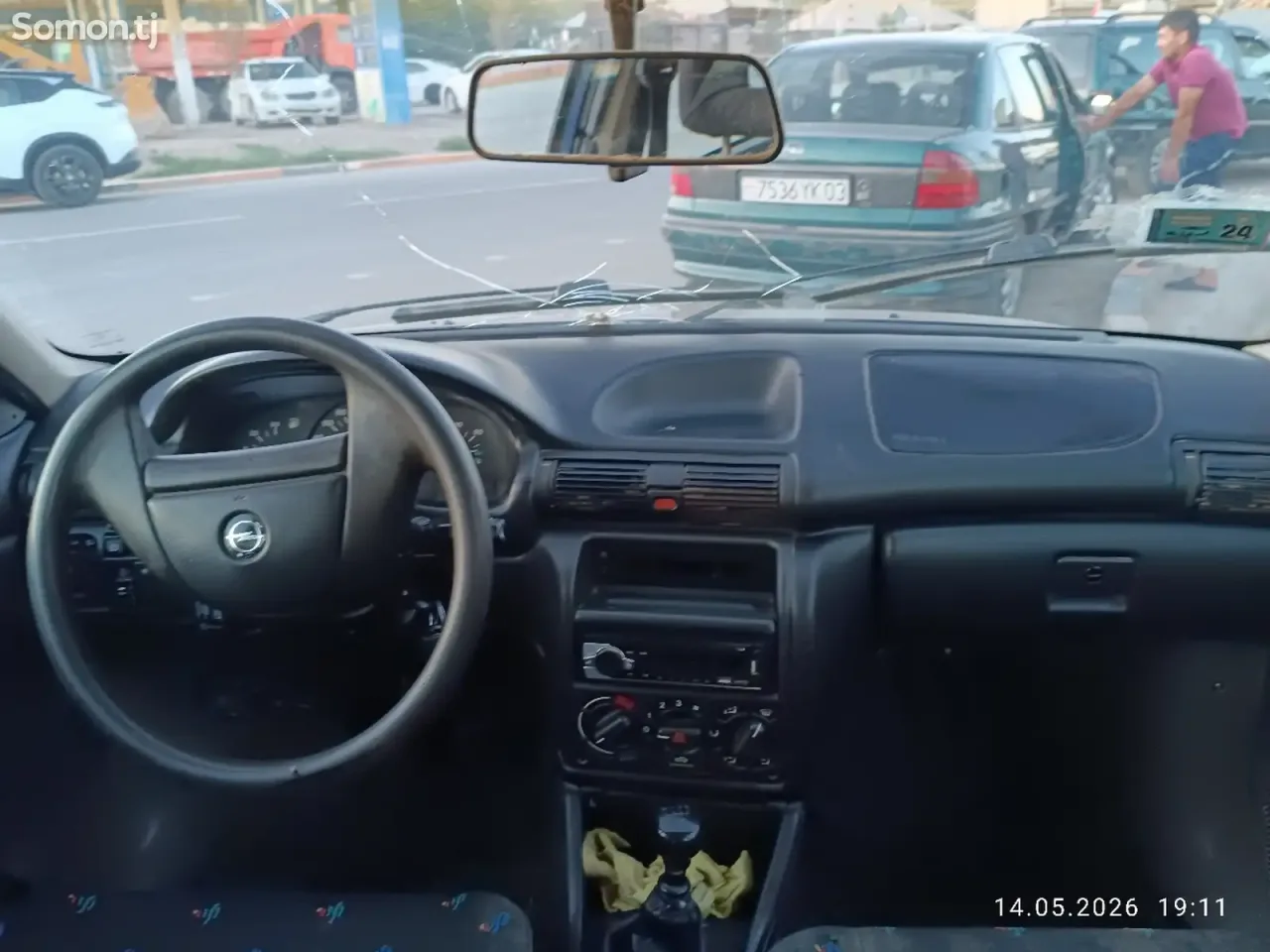Opel Astra F 1993 · 1.6 MT