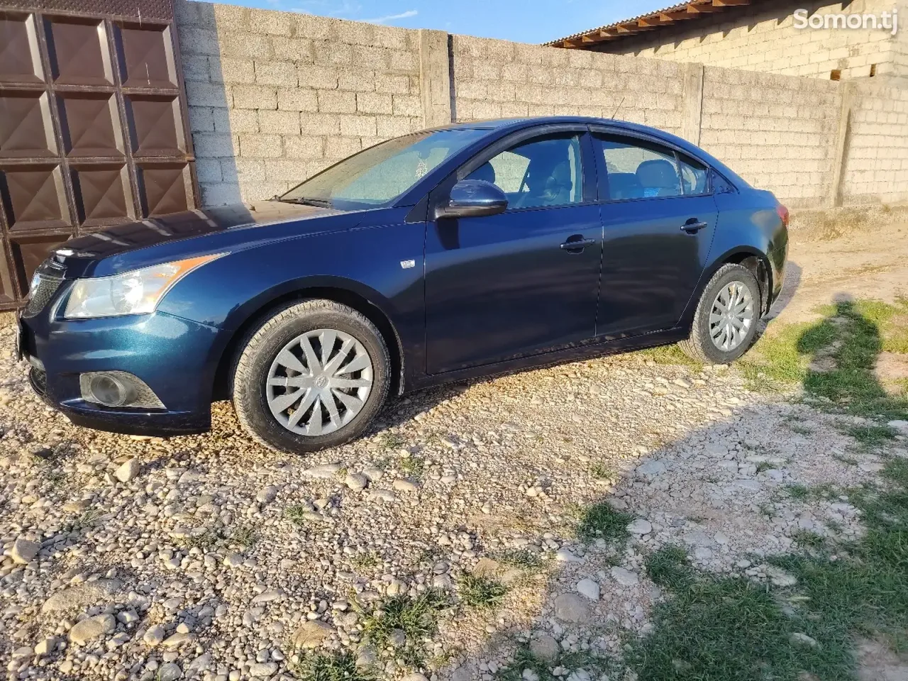 Chevrolet Cruze 2009 · 1.6 MT