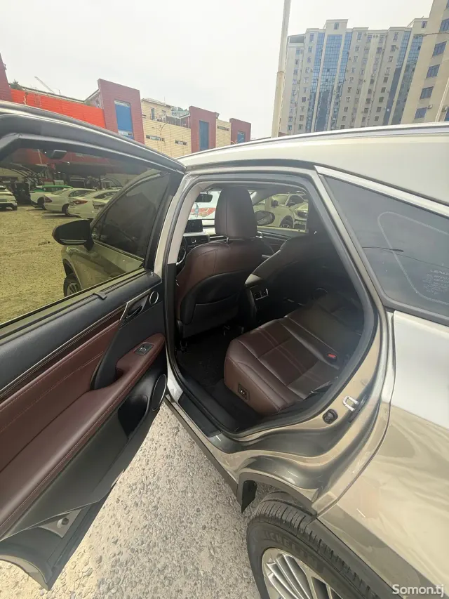 Lexus RX series 2020 · 3.3 AT