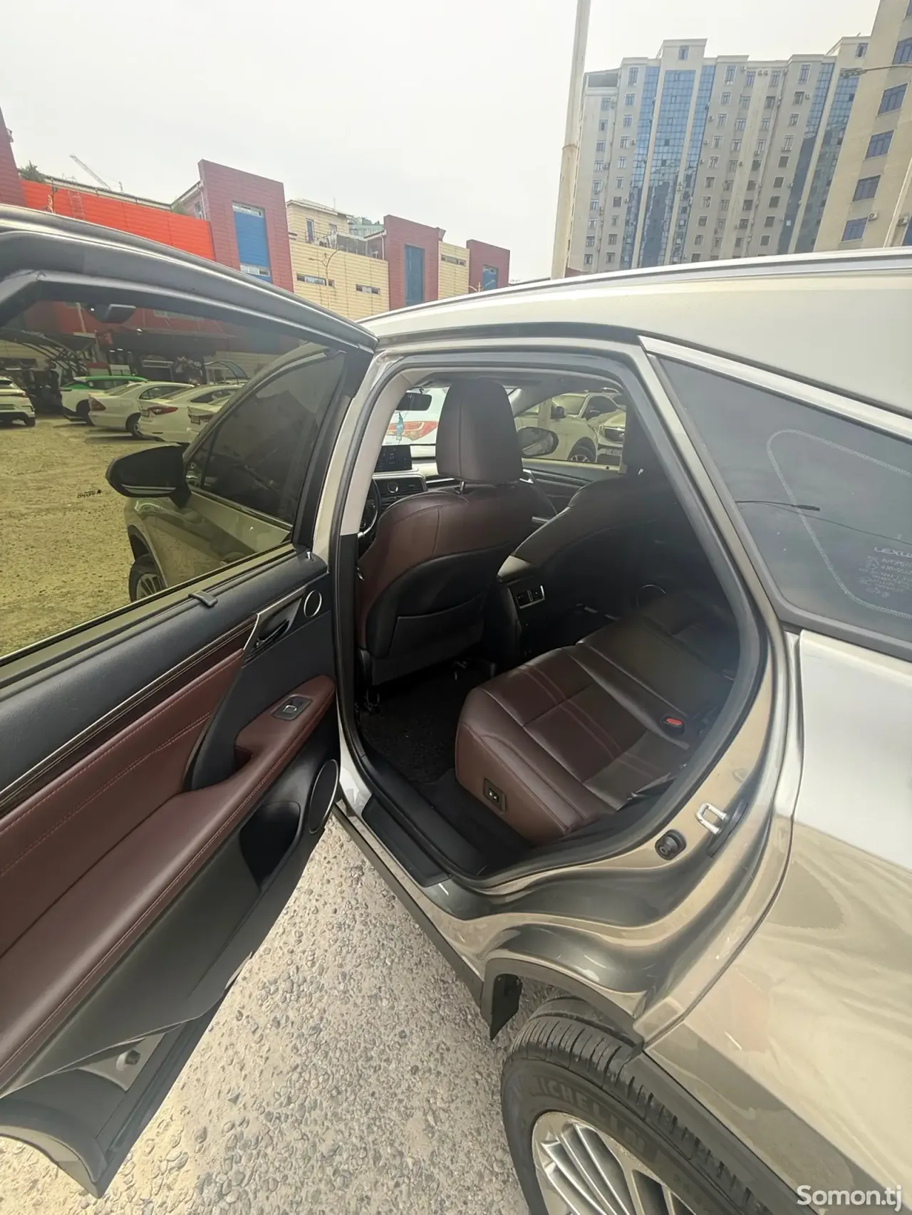 Lexus RX series 2020 · 3.3 AT