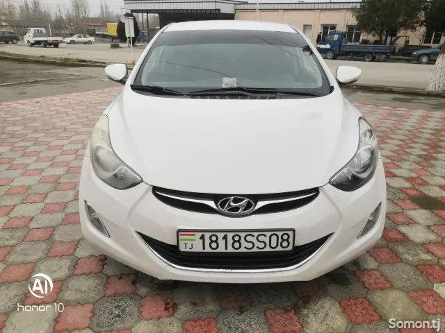 Hyundai Avante 2011 · 1.6 AT