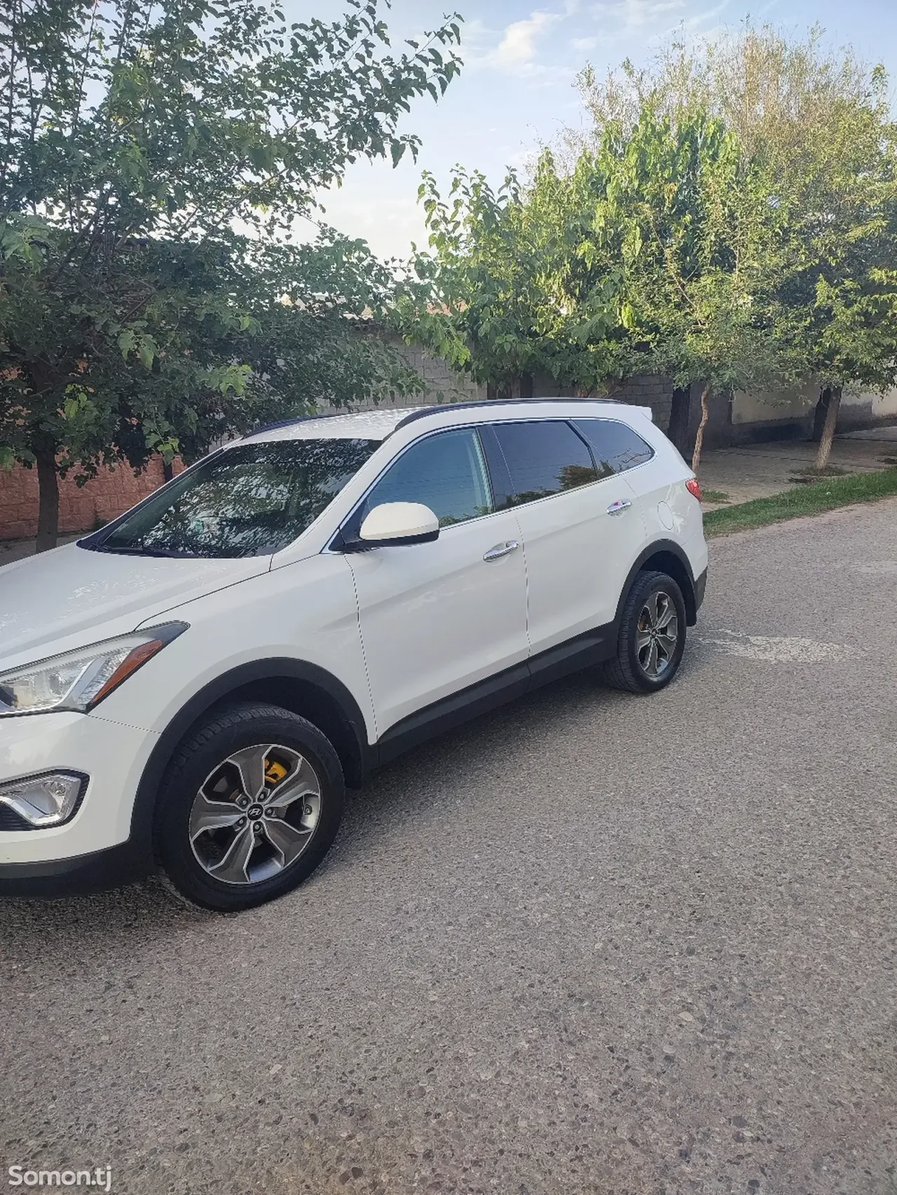 Hyundai Santa Fe 2015 · 3.3 AT