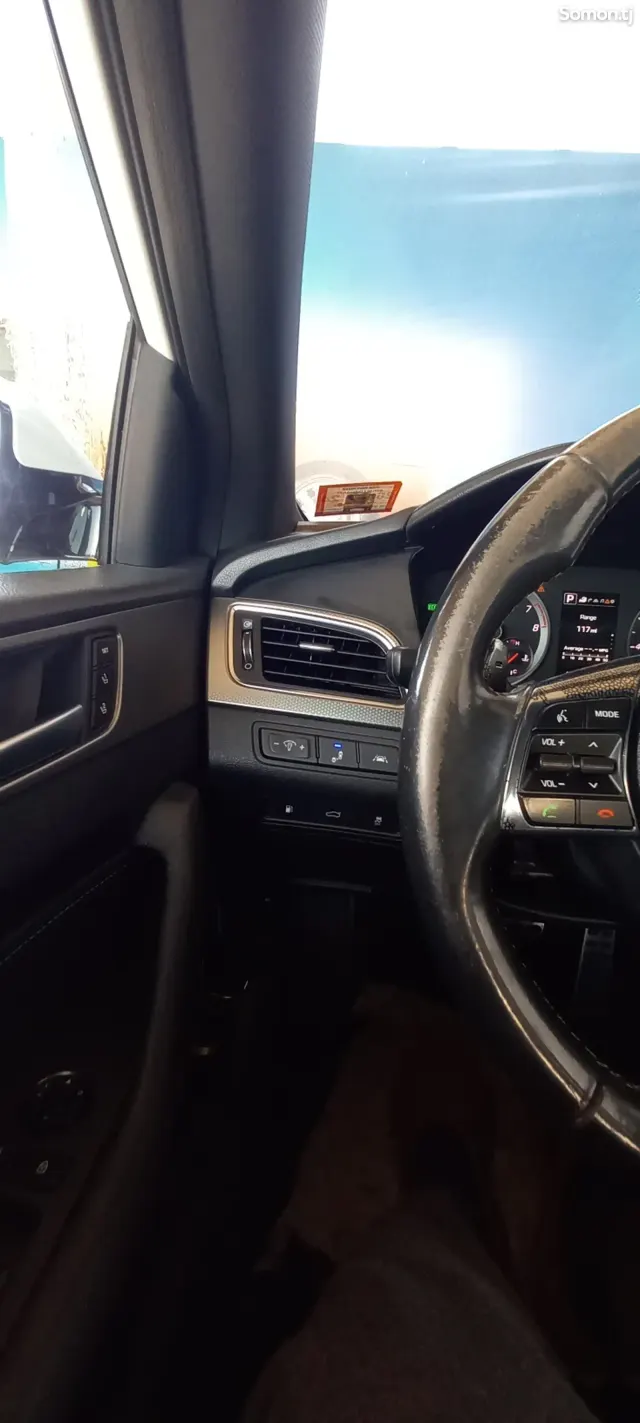 Hyundai Sonata 2015 · 2.0 AT