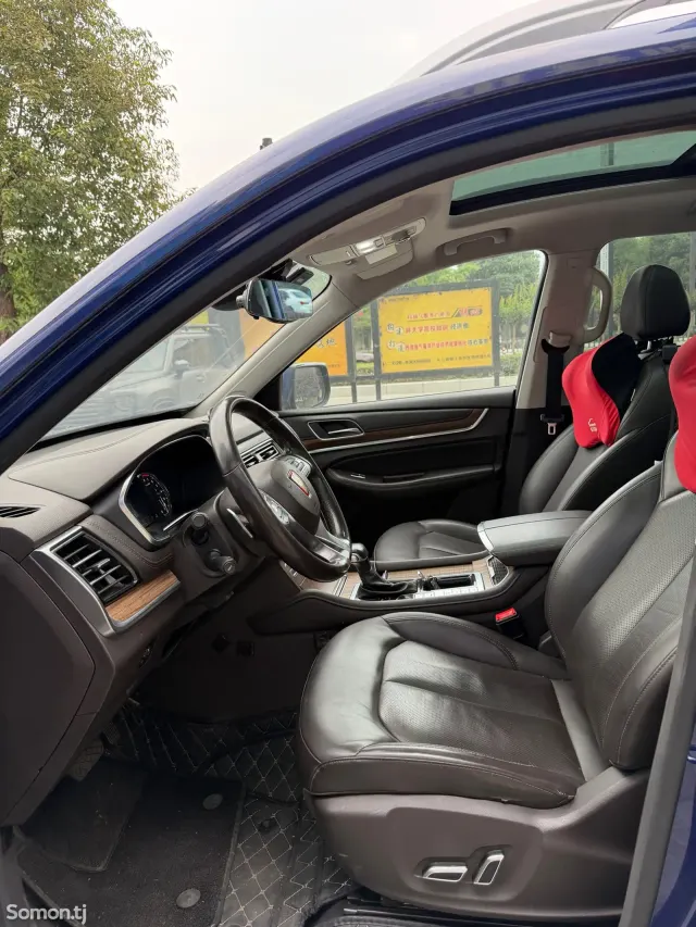 Roewe RX8 2018 · 2.0 AT
