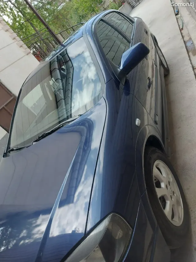 Opel Astra G 2000 · 1.6 MT