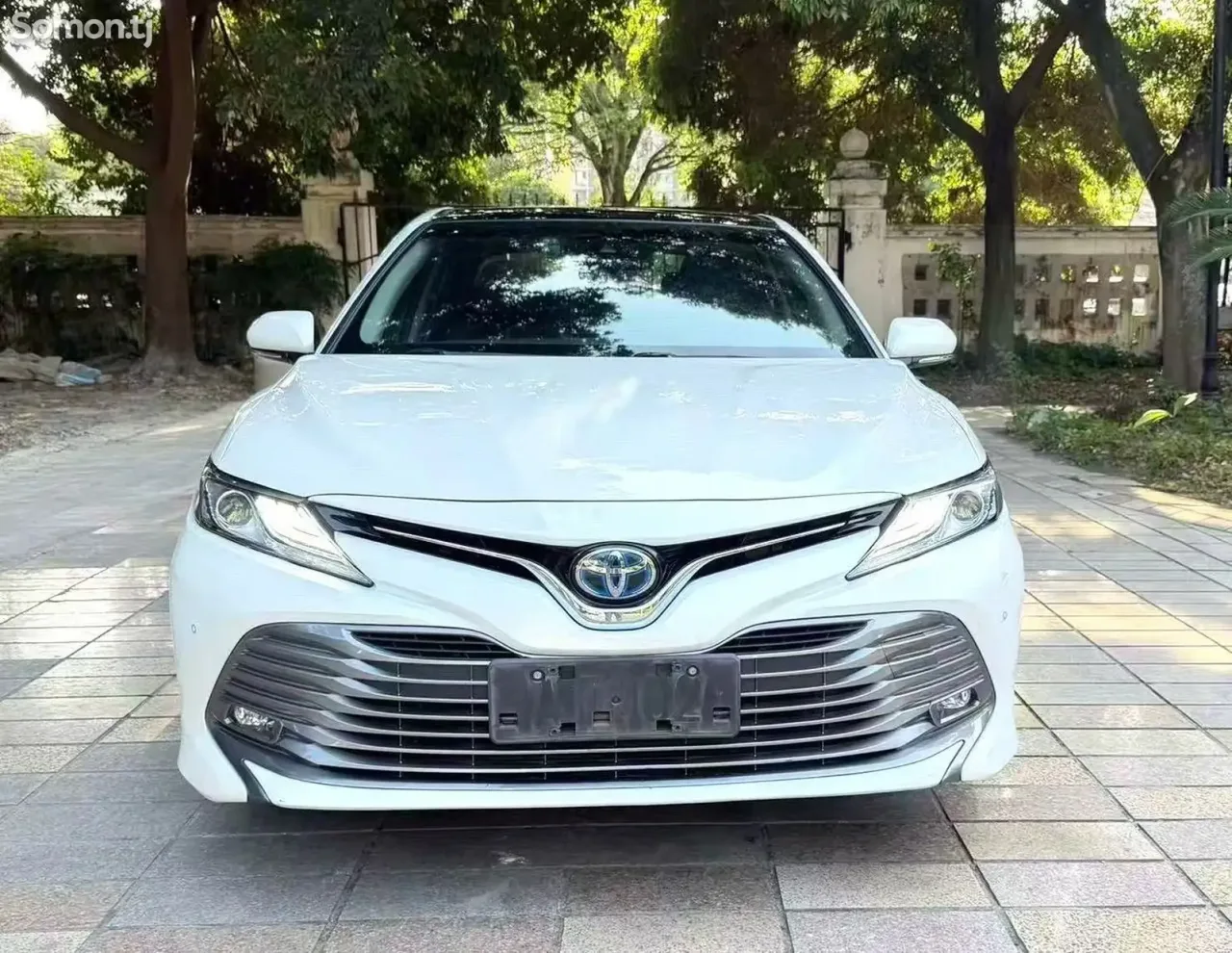 Toyota Camry 2018 · 2.5 AT