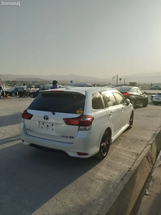 Toyota Fielder 2016 · 1.5 AT