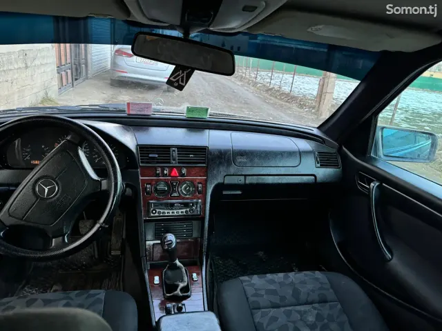 Mercedes-Benz C class 1999 · 2.0 MT