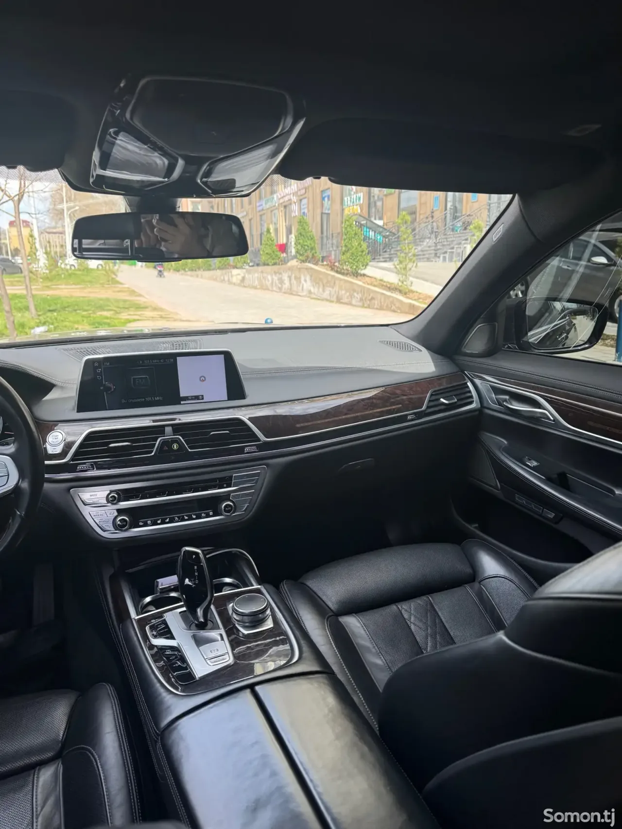 BMW 7 series 2017 · 3.0 AT