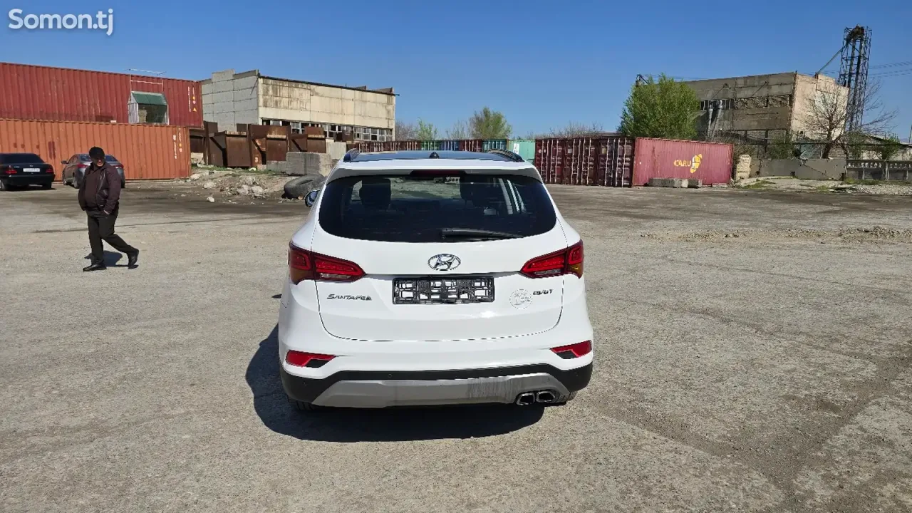 Hyundai Santa Fe 2015 · 2.0 AT