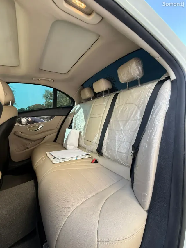 Mercedes-Benz C class 2015 · 2.0 AT
