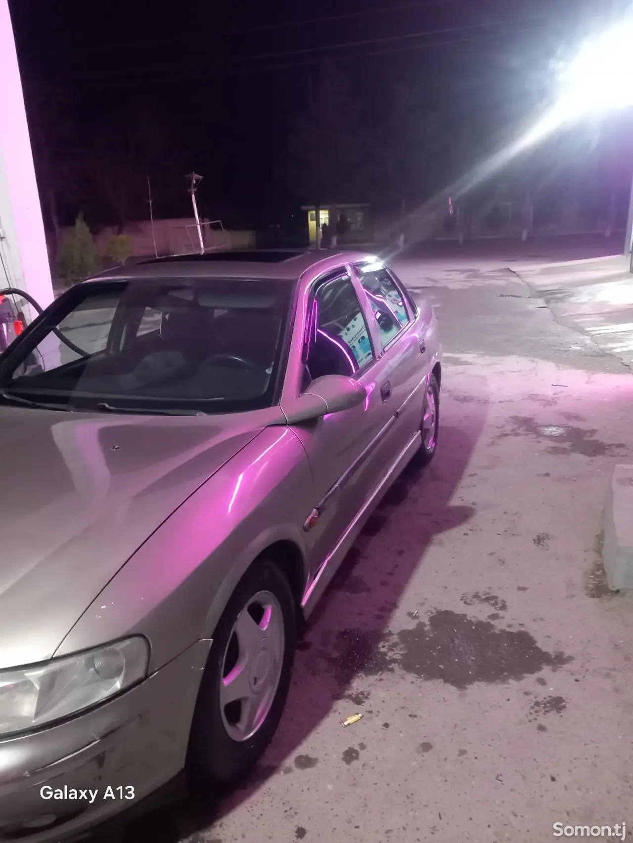 Opel Vectra B 1995 · 1.6 MT