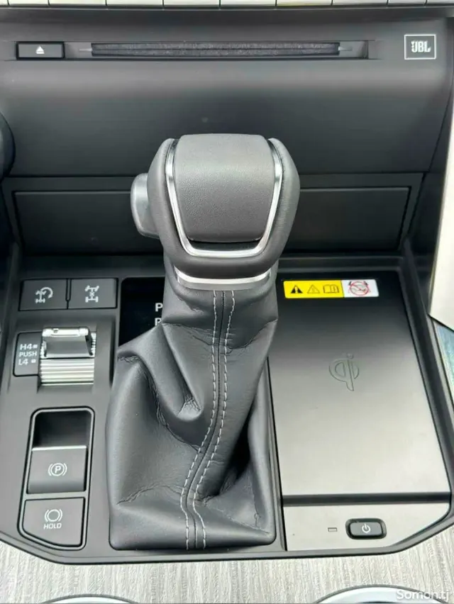Toyota Land Cruiser 2026 · 4.0 AT
