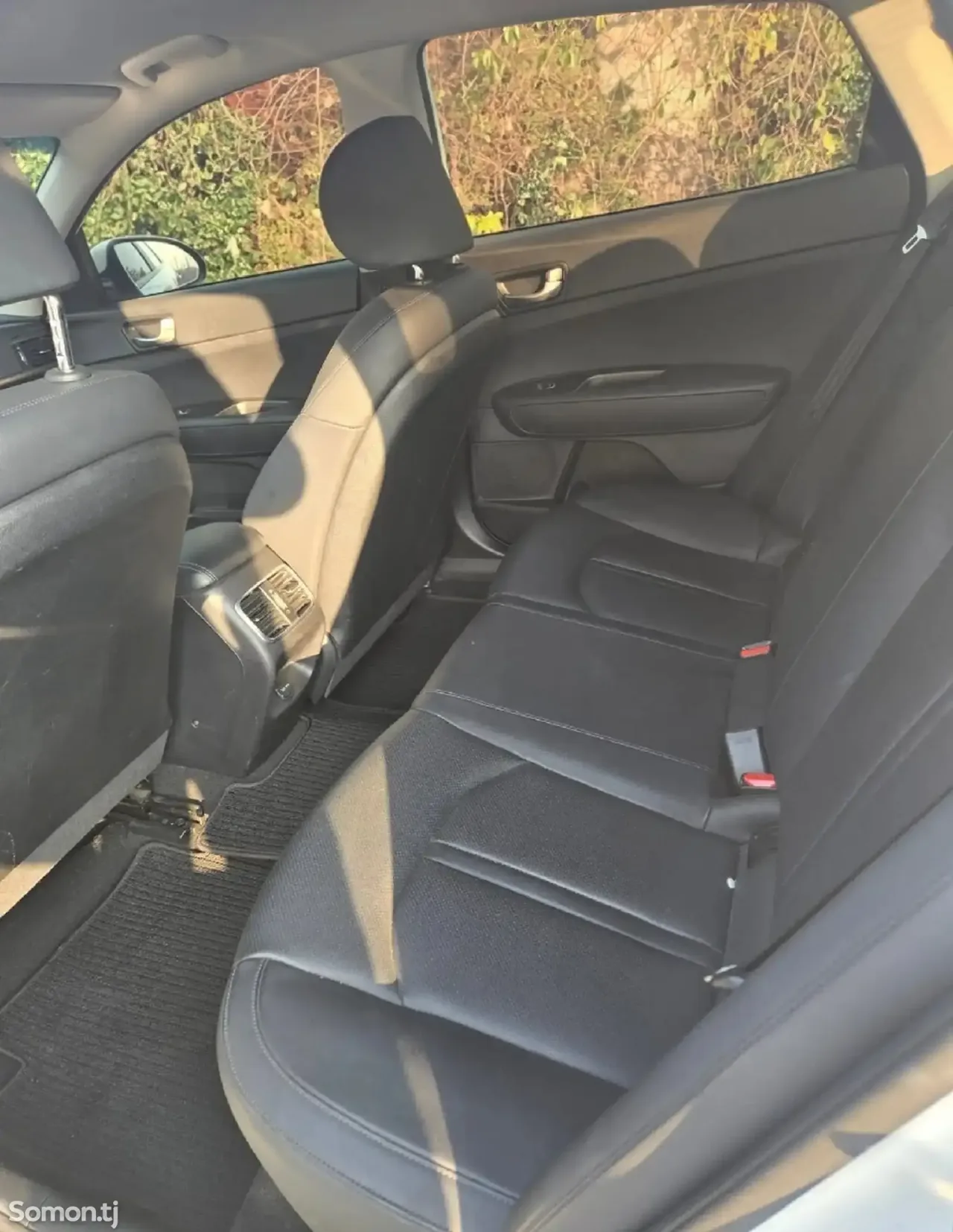 Kia K5 2018 · 2.0 AT