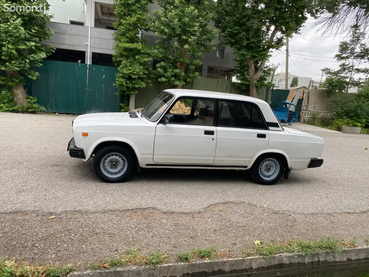 Lada (ВАЗ) 2107 2004 · 1.6 MT