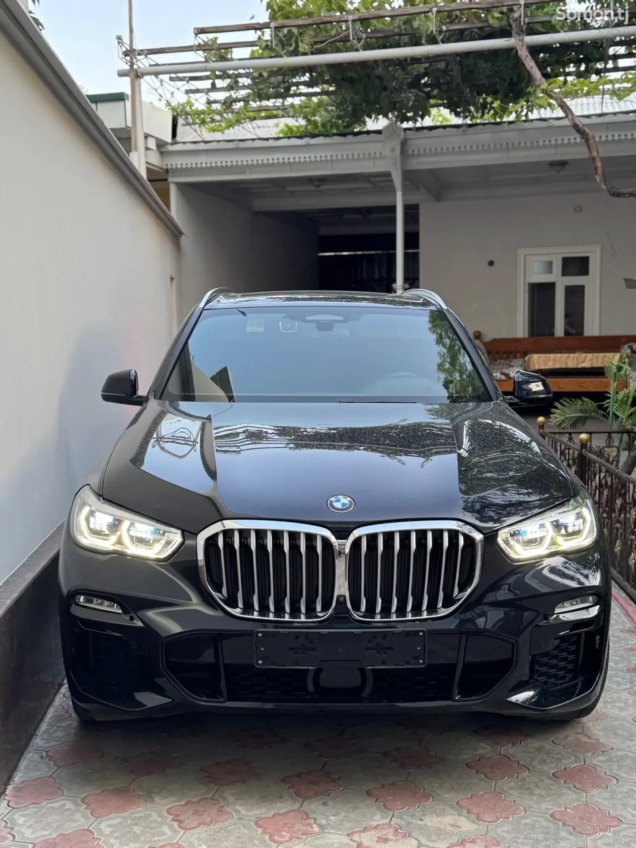 BMW X5 2021 · 4.0 AT