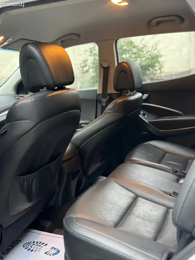 Hyundai Santa Fe 2014 · 2.2 AT