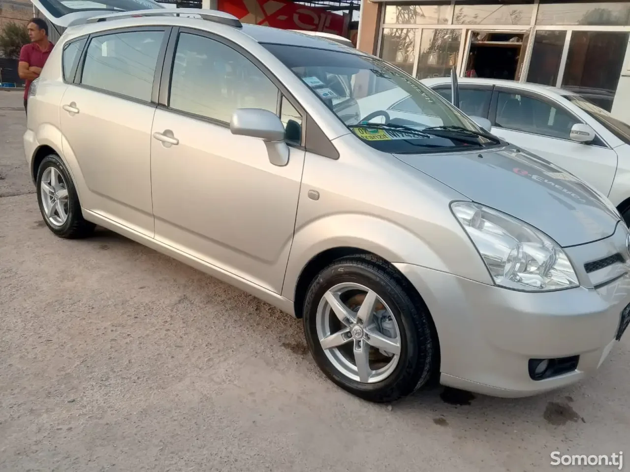 Toyota Verso 2006 · 1.8 MT