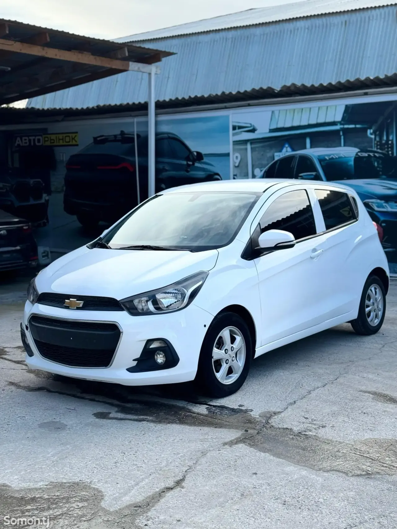 Chevrolet Spark 2015 · AT