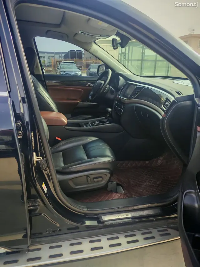 GAC Trumpchi GS8 2017 · 2.0 AT