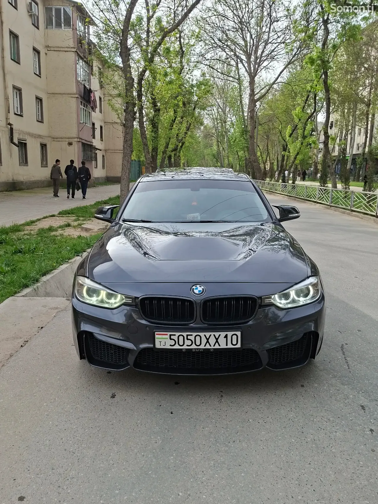 BMW 3 series 2013 · 2.0 AT