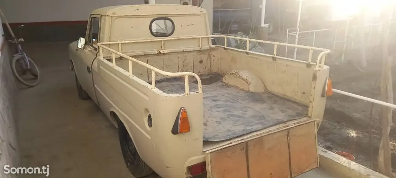 Иж 2715 1990 · 1.5 MT